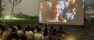 （91插逼转载）成都秋夜“新耍法”：到公园看坝坝电影